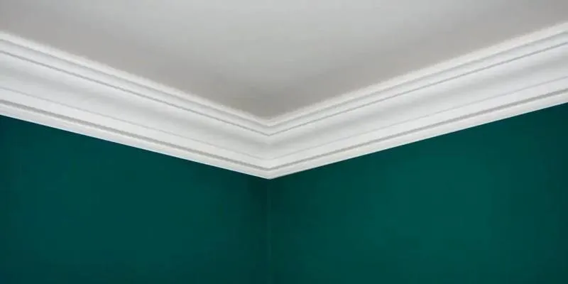 Jaką farbę wybrać do listew styropianowych, by uzyskać idealny efekt?