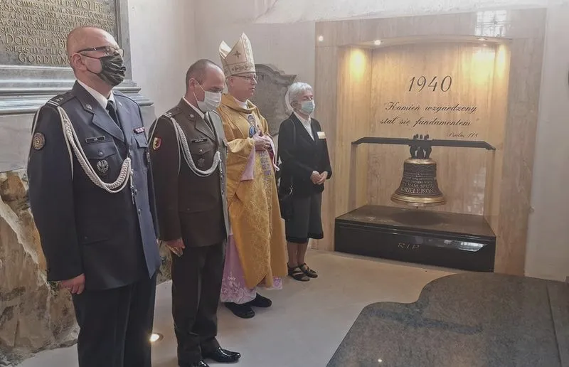 Kamień wzgardzony jako fundament wielkiego psalmu