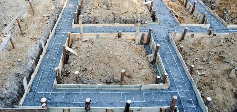 Wykończenie i okładzina fundamentów