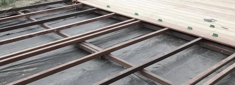 Zabezpieczenie legarów przed wilgocią